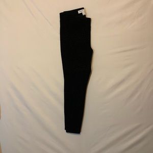 NWOT Old Navy, Stevie Velvet print skinnies.